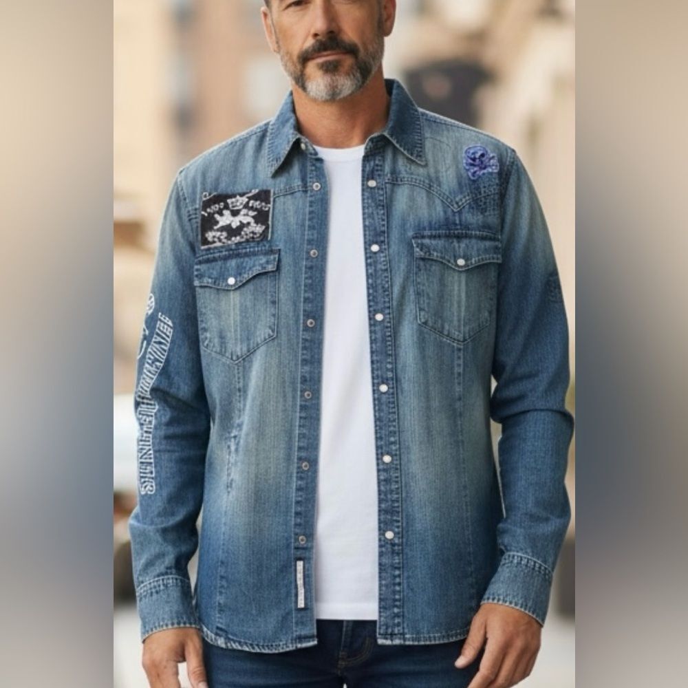 VSCT | Vintage Men’s VSCT Denim Shirt with Logo Patches | Clubwear | Y2K EUC L.